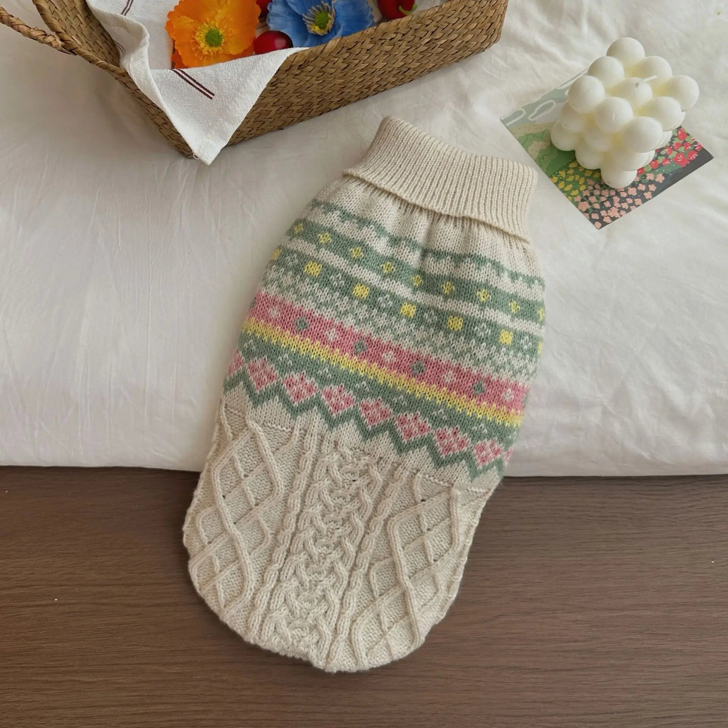 Autumn and Winter Dog Thick Warm Sweater Teddy Pet Dog Clothes Pink Striped Party Outfit Photograph Outdoor Dog Walking Outfit